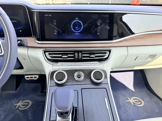 Hongqi H9 — Фото автомобиля 20