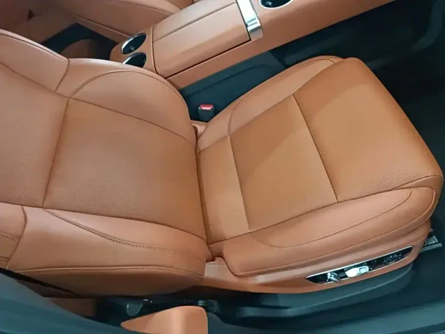 Li Auto L9 — Фото автомобиля 24