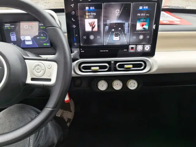 Wuling Hongguang Mini EV — Фото автомобиля 12