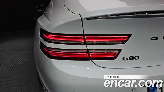 Genesis G80 Бензин 2.5 турбо AWD — Фото автомобиля 19