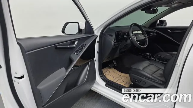 Kia Niro The All New — Фото автомобиля 10