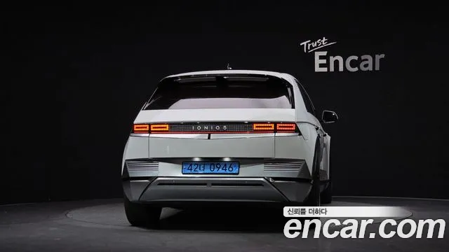 Hyundai Ioniq 5 — Фото автомобиля 4