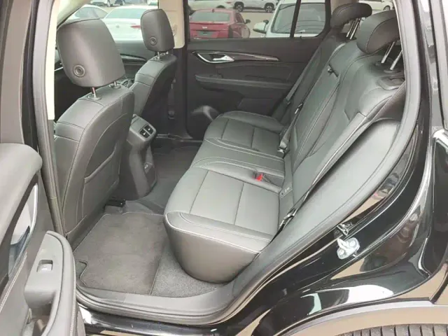 Buick Envision Plus — Фото автомобиля 16