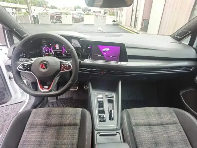 Volkswagen Golf GTI — Фото автомобиля 4