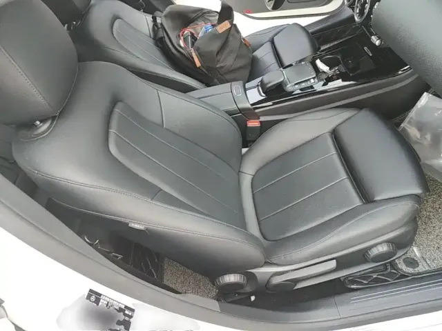 Mercedes-Benz Mercedes-Benz A-Class 2022 A 180 L Sport Sedan — Фото автомобиля 19