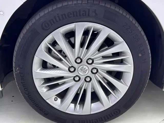 Buick Century — Фото автомобиля 12