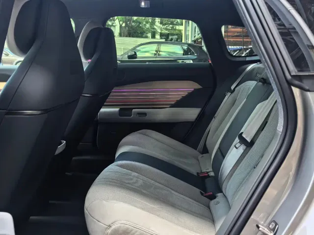 Audi E5 Sportback — Фото автомобиля 6