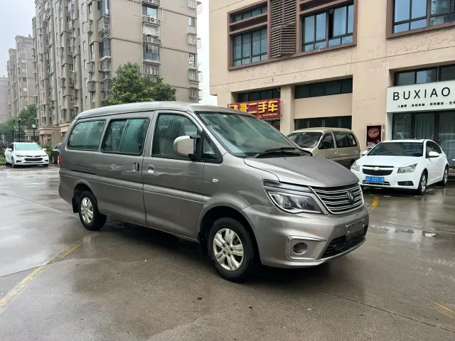Forthing Lingzhi — Фото автомобиля 2