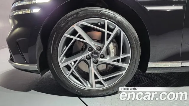 Genesis G90 Бензин 3.5 турбо AWD — Фото автомобиля 5