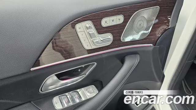 Mercedes-Benz GLE-Class — Фото автомобиля 29