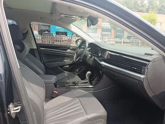 Volkswagen Passat — Фото автомобиля 29