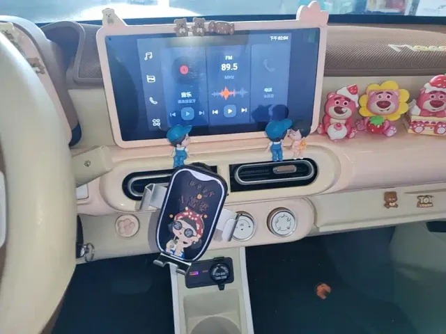Wuling Hongguang Mini EV — Фото автомобиля 12