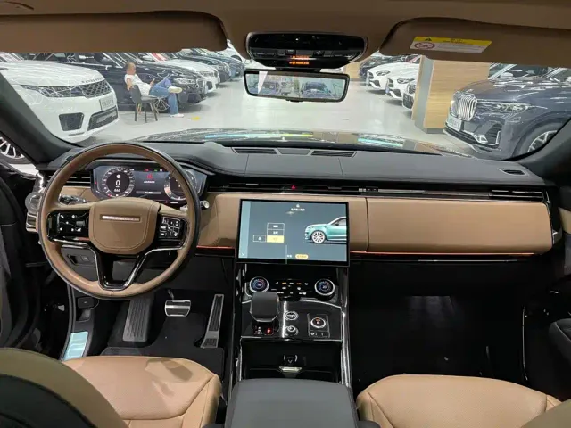 Land Rover Range Rover Sport — Фото автомобиля 12