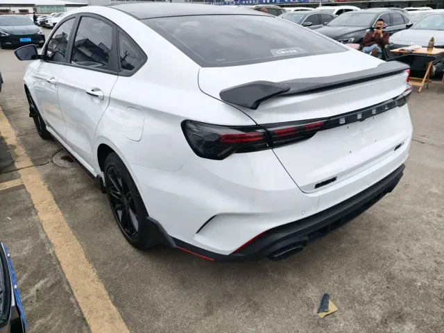 Geely Binrui — Фото автомобиля 14