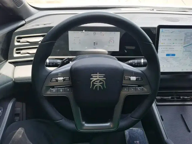 BYD Qin L — Фото автомобиля 10