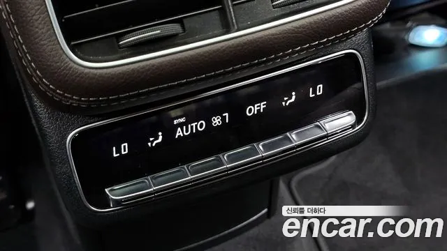 Mercedes-Benz GLS-Class — Фото автомобиля 27