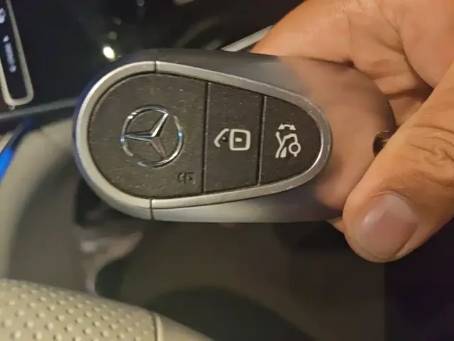 Mercedes-Benz Mercedes-Benz EQE SUV 2024 350 4MATIC Luxury Edition — Фото автомобиля 9