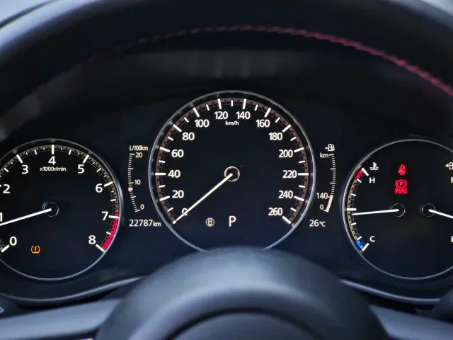 Mazda Axela — Фото автомобиля 7