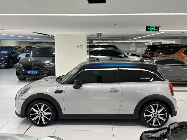 MINI Hatch — Фото автомобиля 4