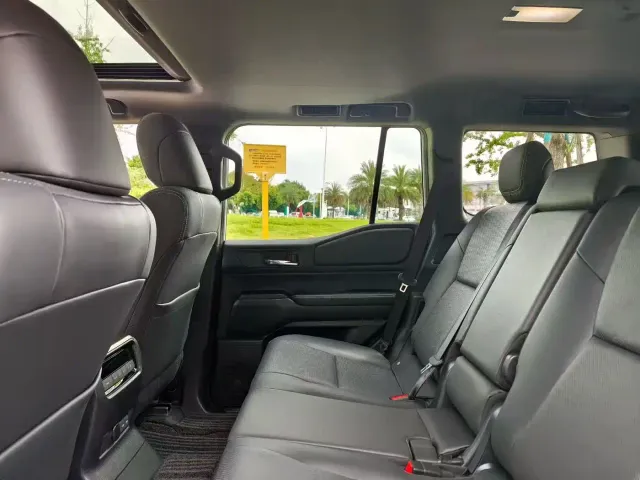 Toyota Prado — Фото автомобиля 4