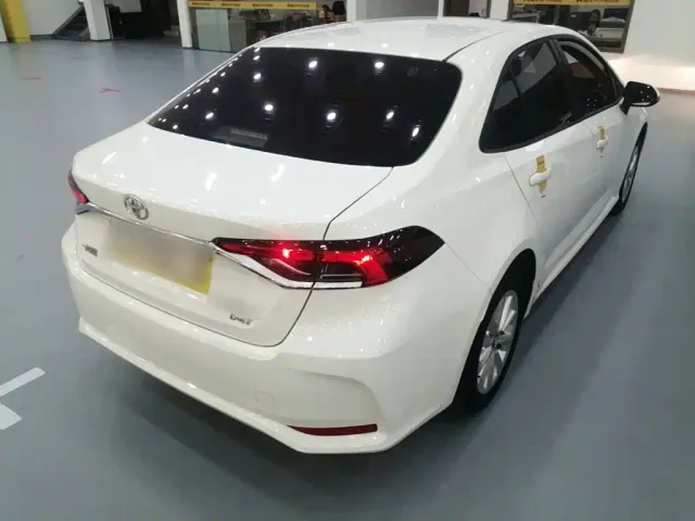 Toyota Corolla — Фото автомобиля 6