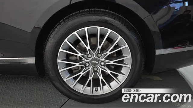 Genesis G80 RG3 — Фото автомобиля 6