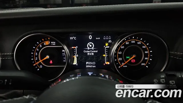 Jeep Wrangler Wrangler (JL) 2.0 Overland 4 двери — Фото автомобиля 8