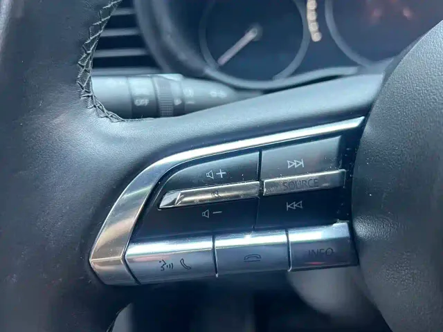 Mazda CX-30 — Фото автомобиля 7