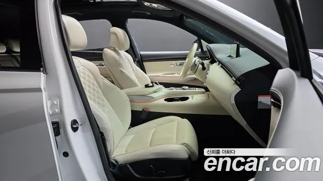 Genesis GV70 Electrified — Фото автомобиля 16