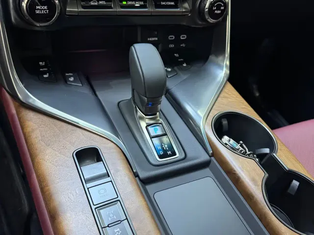 Lexus LX — Фото автомобиля 13