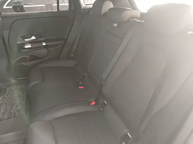 Mercedes-Benz EQA — Фото автомобиля 21