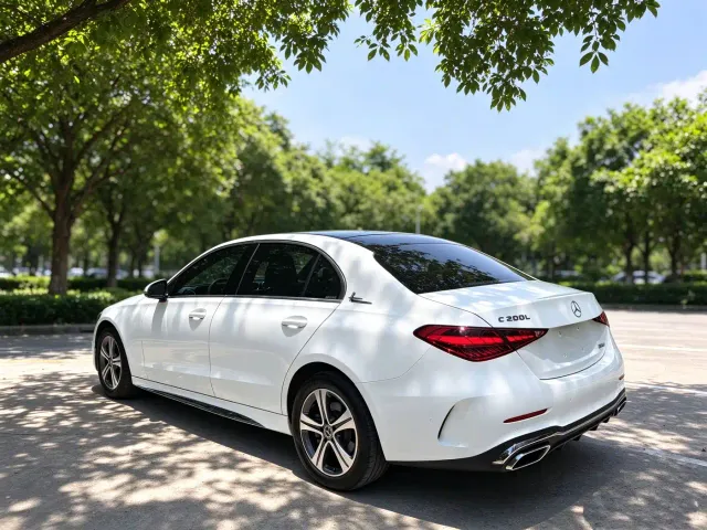 Mercedes-Benz C-Class — Фото автомобиля 3