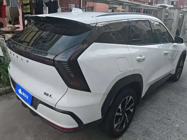 Geely Boyue L 2025 4th Generation 1.5TD DCT Journey Start — Фото автомобиля 3