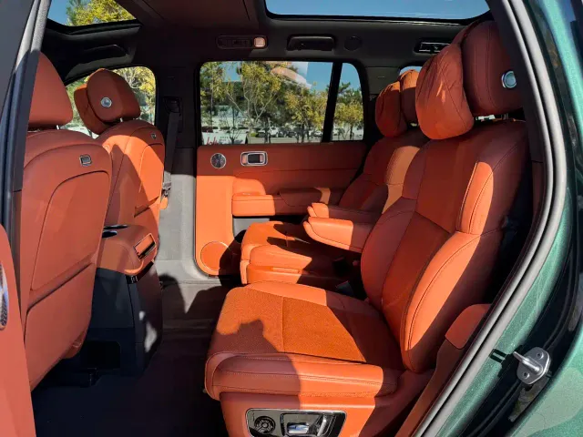 Li Auto L9 — Фото автомобиля 10
