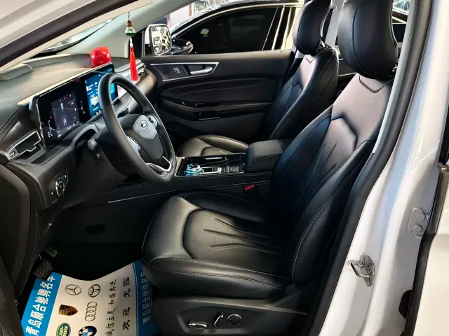 Ford Edge — Фото автомобиля 7