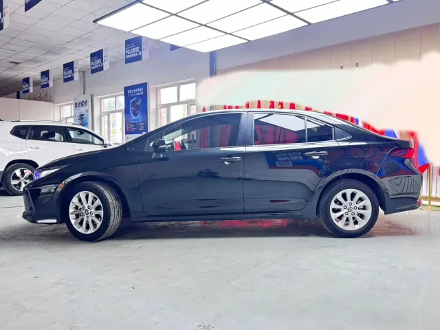 Toyota Corolla — Фото автомобиля 6