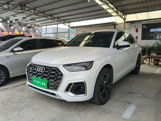 Фотография автомобиля — Audi Q5L