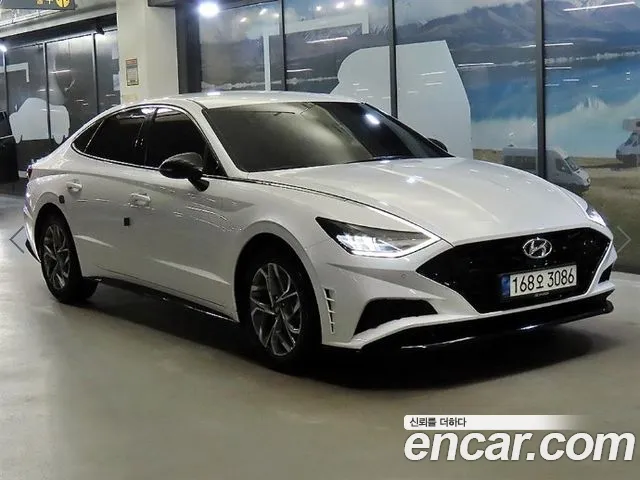 Фотография автомобиля — Hyundai Sonata DN8