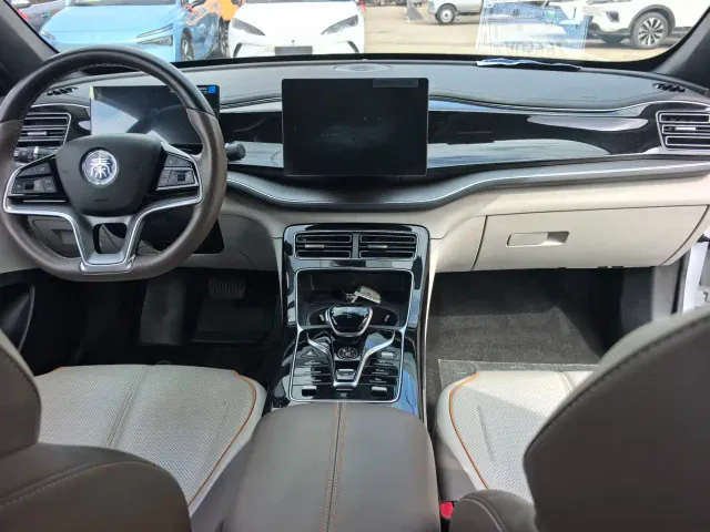 BYD Qin PLUS — Фото автомобиля 14