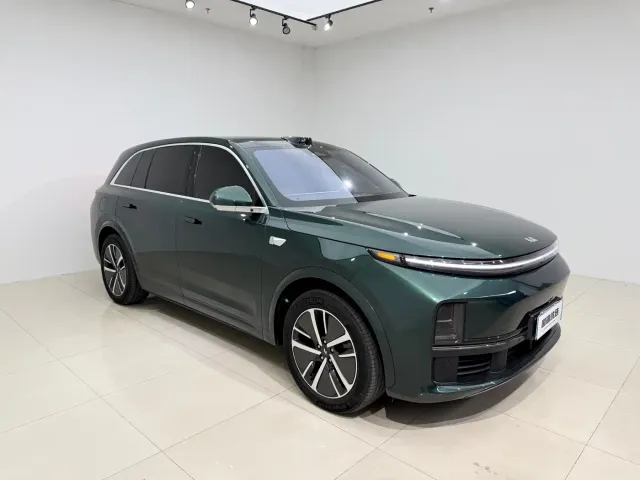 Li Auto L7 — Фото автомобиля 3