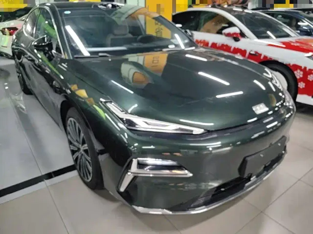 Geely Galaxy Xingyao 8 — Фото автомобиля 3
