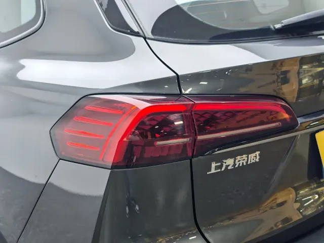 Roewe RX5 Max — Фото автомобиля 7