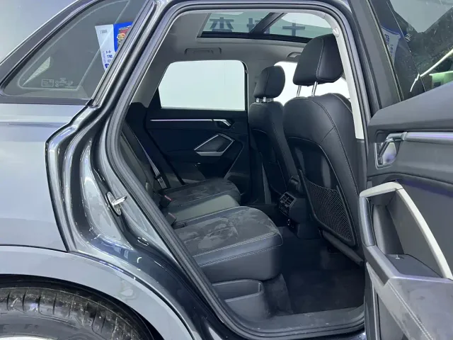 Audi Q3 — Фото автомобиля 10