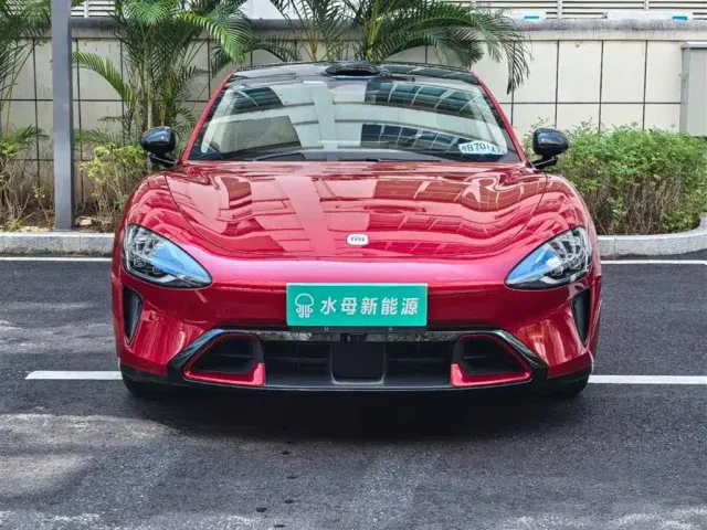 Xiaomi SU7 — Фото автомобиля 2