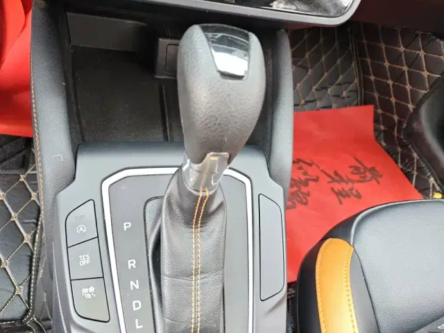 Ford Focus — Фото автомобиля 9