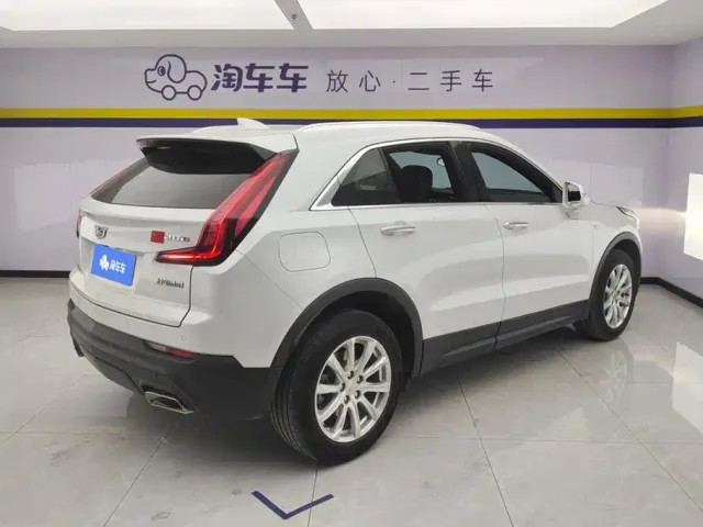 Cadillac XT4 — Фото автомобиля 3