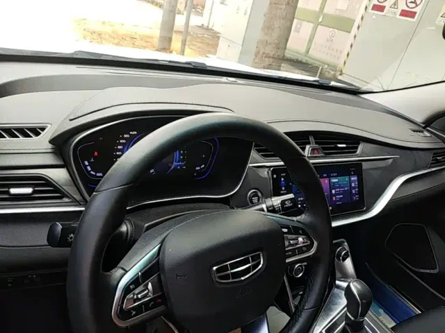 Geely Binrui — Фото автомобиля 9