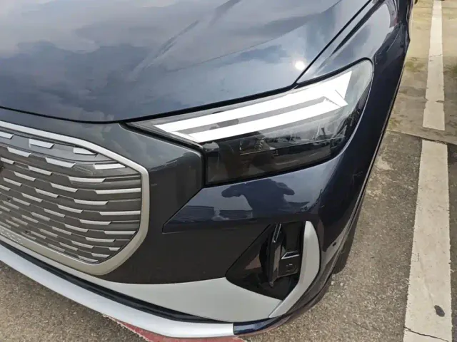 Audi Q4 e-tron — Фото автомобиля 23
