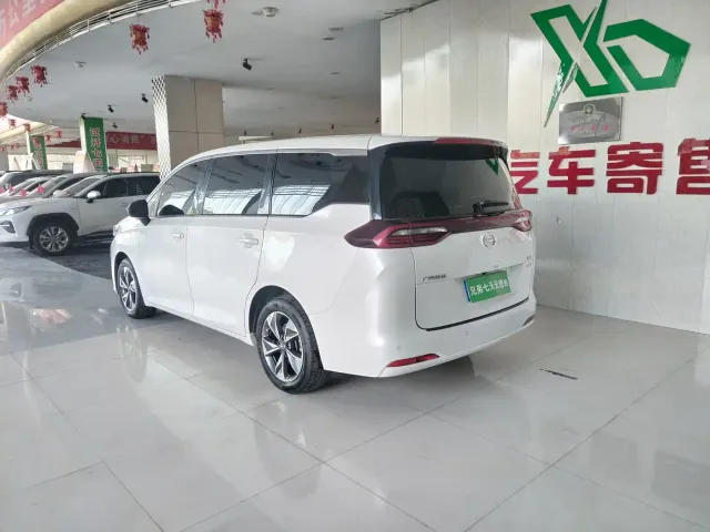 GAC Trumpchi M6 — Фото автомобиля 13
