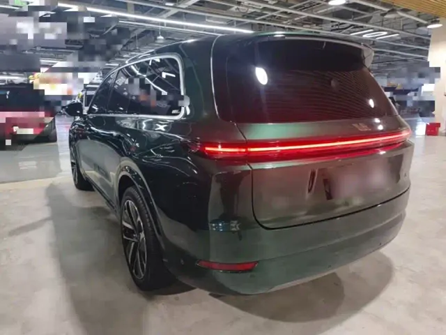 Li Auto L9 — Фото автомобиля 4